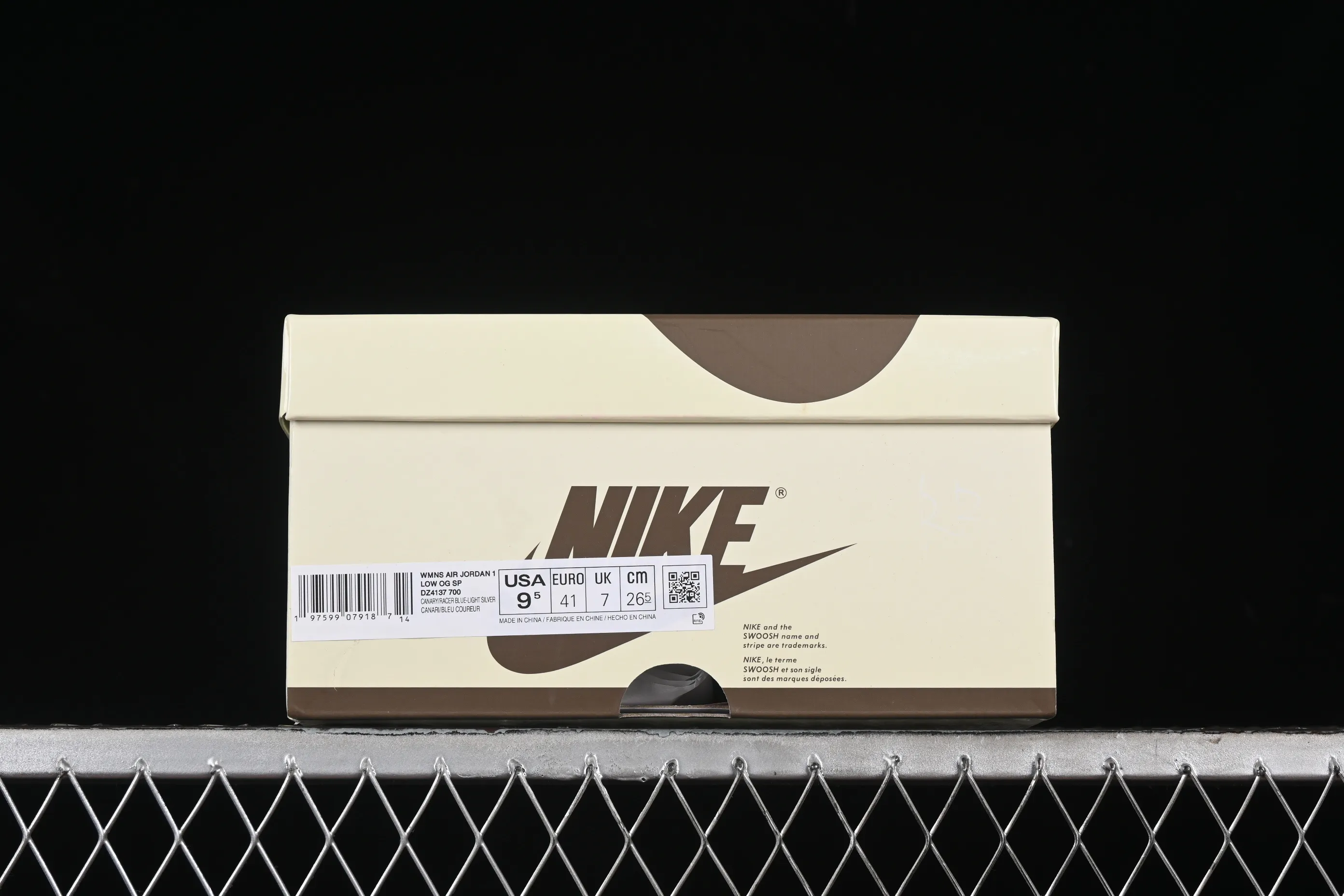 All Categories Air Jordan Jordan Series Basketball Shoes Air Jordan 1 Low LJR Version Travis Scott x Air Jordan 1 Low OG AJ1 Joe 1 Joint Undercut DZ4137-700